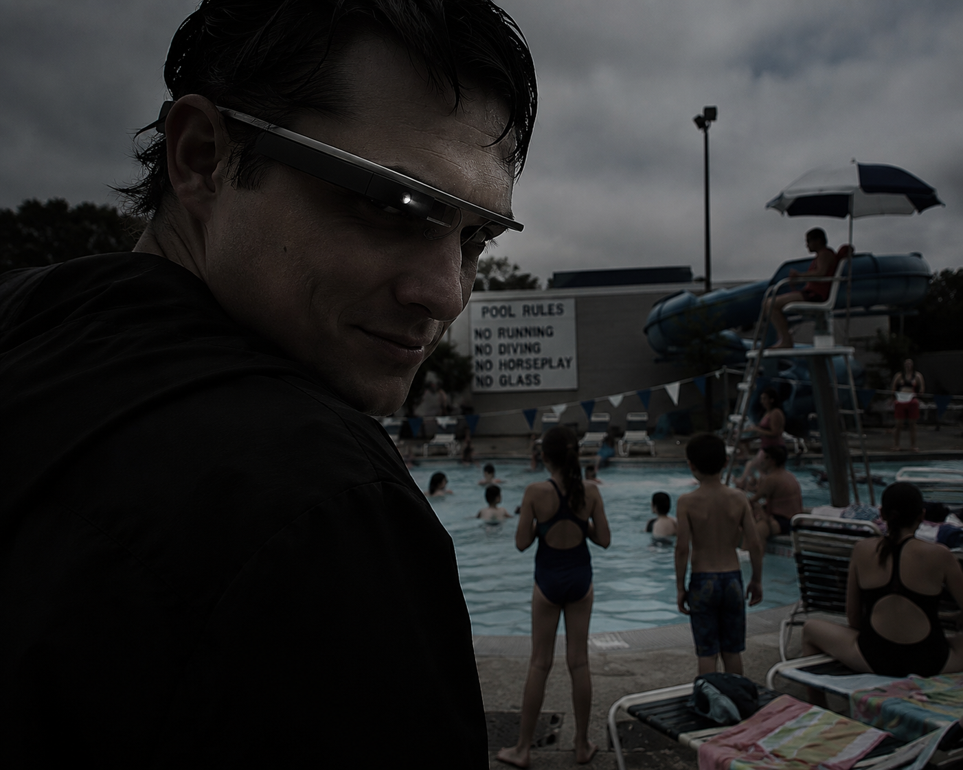 Smart Glasses and Privacy: Why the Public Should Be Worried